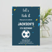 Blue Soccer Birthday Invitation Thema Kaart (Staand voorkant)