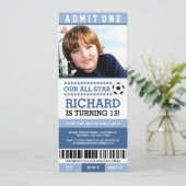 Blue Soccer Ticket Birthday Invites Kaart (Staand voorkant)