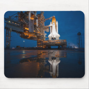 Blue Space Shuttle-ruimteschip op startpad Muismat