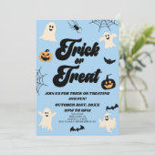 Blue Spooky Trick or treat Halloween Party Kaart (Staand voorkant)