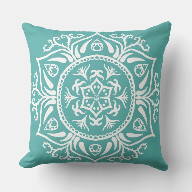 Blue Spruce Mandala Buitenkussen (Voorkant)