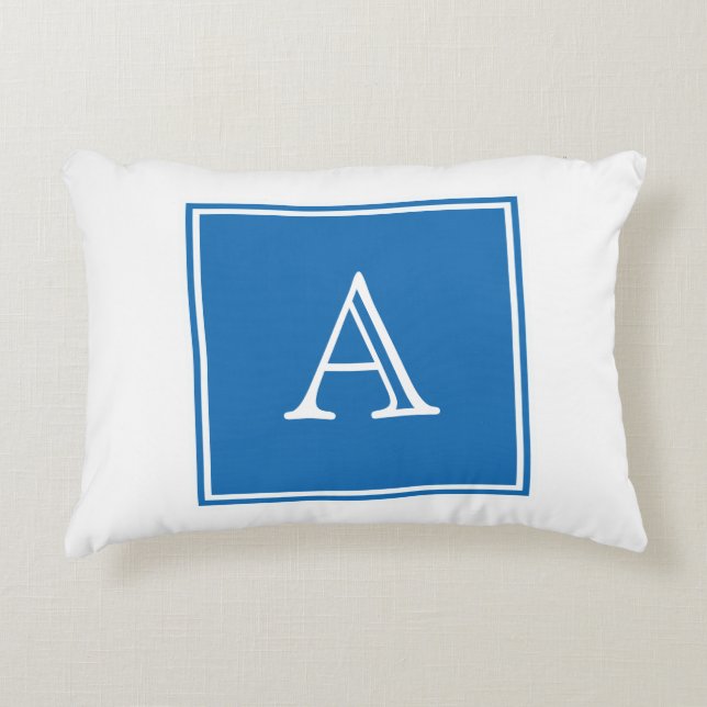 Blue Square Monogram Accent Pillow Decoratief Kussen (Voorkant)
