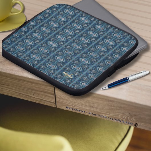 Blue Stripe Electronics Bag van Dichteres Adiela A Laptop Sleeve