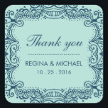 Blue Swirl Wedding Favor Dank je Sticker<br><div class="desc">en rustige decoratieve floral swirl lijst bruiloft dank u sticker. Elegant inkt schetste flourish swirl and curl lijst voor huwelijksgunst of huwelijksbruidssluiting. Pas de formulering aan voor elke speciale gelegenheid. Klassieke bruiloft, vrijgezellenfeest cadeaulabel, verjaardagsfeest, verloving diner, baby shower en nog veel meer. De achtergrondkleur kan in uw gewenst thema worden...</div>