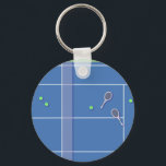 Blue Tennis Court Modern Tennis Player Sleutelhanger<br><div class="desc">Een gepersonaliseerd klassiek tennisrechtsontwerp in blauw met klassieke, chic, preppy & elegant tennisrackets en groene tennisballen. Eenvoudig, minimalistisch cadeau voor je tenniscoach of tennisteam. Speciaal cadeau voor een tennisspeler. Blauwe tennisrechter illustratie. Trendy tennisspelers thuis decor. Trendy moderne tennisspelersgiften. Cool retro modern cadeau voor je schooltenniscoach of schooltennisteam! Tennis trouwideeën. Tennis...</div>