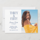 Blue Thirty & Flirty Typography Foto 30 Birthday Kaart (Voorkant)