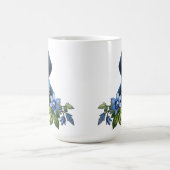 Blue Tick Hound Puppy met delicate blauwe bloemen Koffiemok (Center)