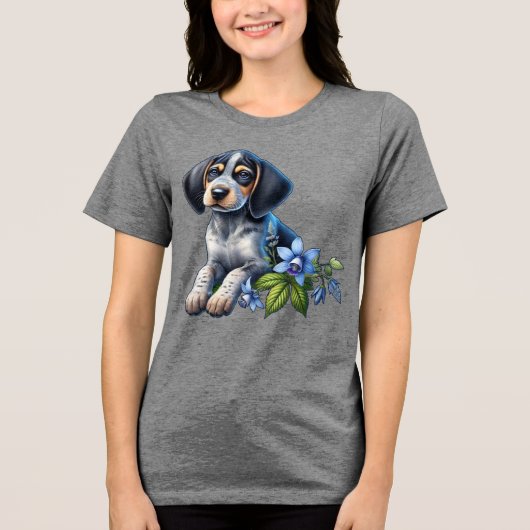 Blue Tick Hound Puppy met delicate blauwe bloemen Tri-Blend Shirt (Voorkant)