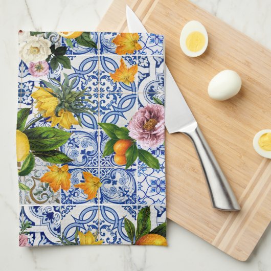Blue tiles Mediterranean Floral Theedoek (Quarter Fold)