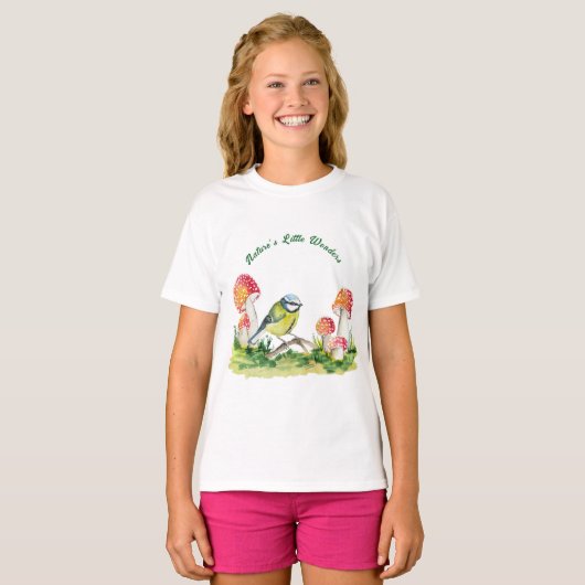 Blue Tit and Fly Agaric in a Forest Clearing T-shirt (Voorkant volledig)