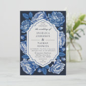 Blue Toile de Jouy Peony Invitation Floral Wedding Kaart (Staand voorkant)