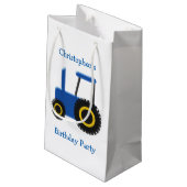 Blue Tractor Gepersonaliseerd Verjaardagsfeest Klein Cadeauzakje (Achterkant Gekanteld)