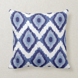 Blue Tribal Ikat Diamond White Chevron Kussen