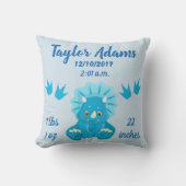 Blue Triceratops Dinosaur Birth Stats Nursery Kussen (Voorkant)