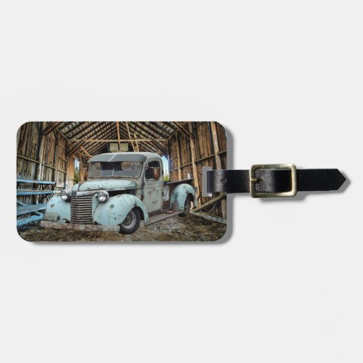  Blue Truck Rustic Barn Bagagelabel (Voorkant horizontaal)