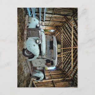 Blue Truck Rustic Barn Briefkaart