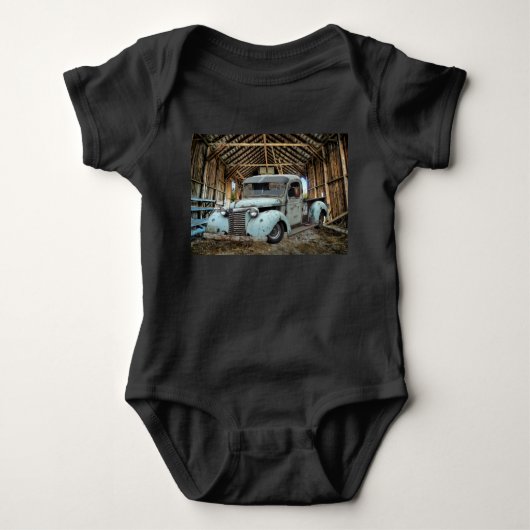 Blue Truck Rustic Barn Romper (Voorkant)
