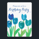 Blue Tulip Waterverf Flowers 90ste verjaardagsfees Kaart<br><div class="desc">Een  90e verjaardagsfeestuitnodiging versierd met een tuin van tulpenbloemen met de hand geschilderd in verschillende tinten van blauwe waterverf en lentegroene bladeren. Een  bloemenuitnodiging die u kunt aanpassen aan uw behoeften.</div>