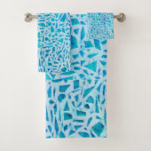 Blue Turquoise Mosaic Glass Tile Modern Chic Bad Handdoek (Insitu)