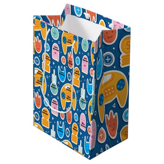 Blue Video Game Pattern Personalized Birthday Medium Cadeauzakje (Voorkant Gekanteld)