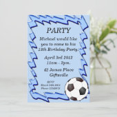 Blue Voetbal Birthday Party Invitation Kaart (Staand voorkant)