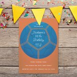 Blue Voetbal Birthday Party Kaart<br><div class="desc">Pas de tekst aan voor de verjaardag van uw kind of een andere voetbalgebeurtenis met het thema voetbal. Originele illustratie van Becky Nimoy. De achtergrondkleur op voor en achter is editable. Blauw en oranje (achtergrondkleur kan worden bewerkt)</div>