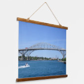 Blue Water Bridge Hangend Wandkleed (Gebogen)