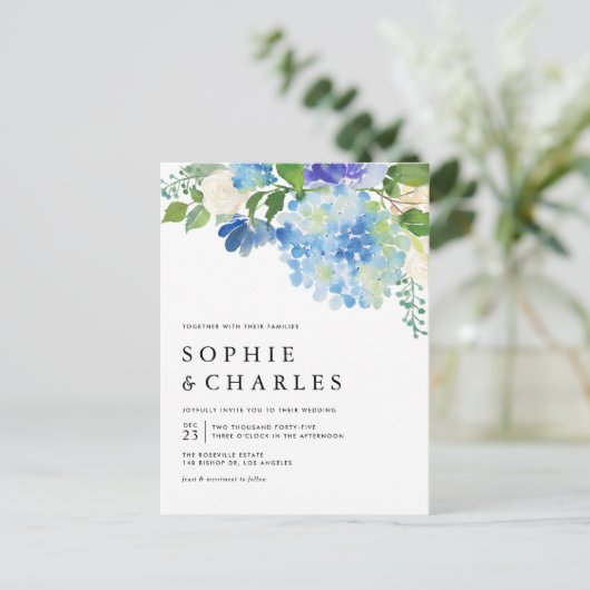 Blue Waterverf Hydrangea QR Code Wedding Uitnodiging Briefkaart (Staand voorkant)