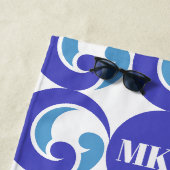 Blue Wave Monogram Strandlaken (In situ)