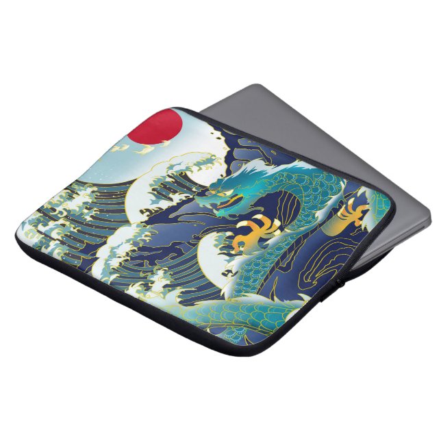 Blue Waves Green Dragon Red Sun Skateboard Laptop Sleeve (Voorkant top)