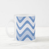 Blue Wavy Lines Matglas Koffiemok (Links)