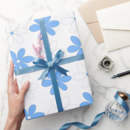 Blue White Daisy Flowers in  Floral Pattern Cadeaupapier