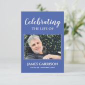 Blue White Elegant Funeral Prayer Card met foto Informatiekaartje (Staand voorkant)