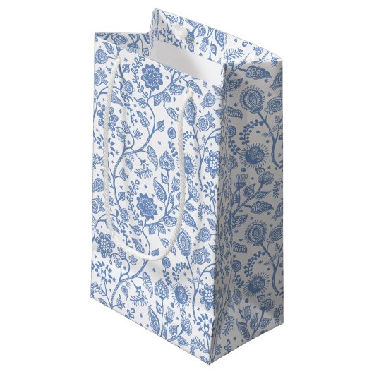 Blue White Floral Botanical Pattern Boho Whimsical Klein Cadeauzakje (Voorkant Gekanteld)