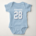 Blue White Football Jersey Sports Baby Romper<br><div class="desc">Cute football jersey bodysuit voor baby. Mam en vader houden van sport. Het is alleen maar normaal dat de baby ook. Cute baby bodysuit royal blue and white. Je kunt de naam en het spelernummer op de voor- en achterkant van de trui aanpassen. Niet alleen voor football ventilatoren. Elk type...</div>