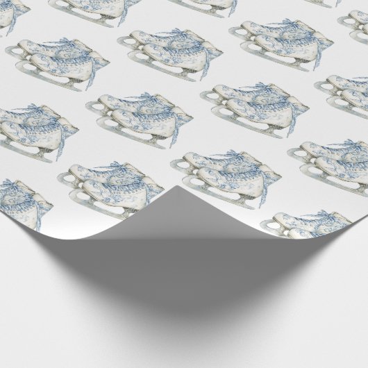 Blue White Ice Skates Christmas Cadeaupapier (Hoek)