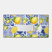 Blue White Lemon Tile Pattern Mediterranean Citrus Bureaumat (Keyboard & Muis)