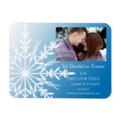 Blue White Snowflake Winter Wedding Save the Date Magneet (Horizontaal)