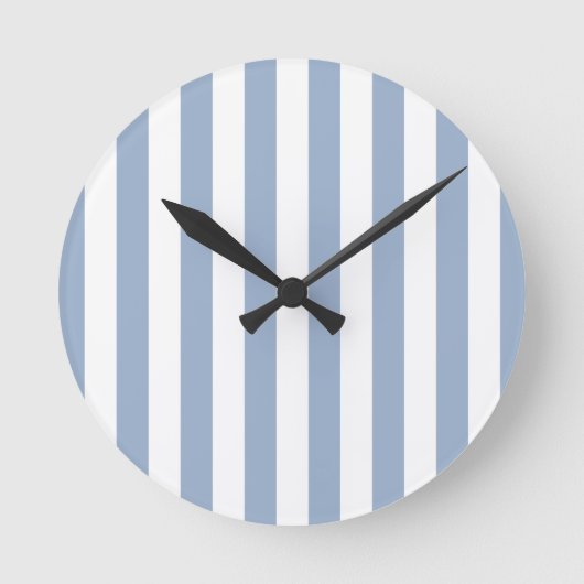Blue & White Stripe Clock Ronde Klok (Voorkant)