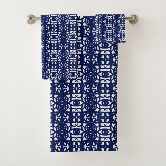 Blue & White Unique Abstract Pattern Bad Handdoek (Insitu)