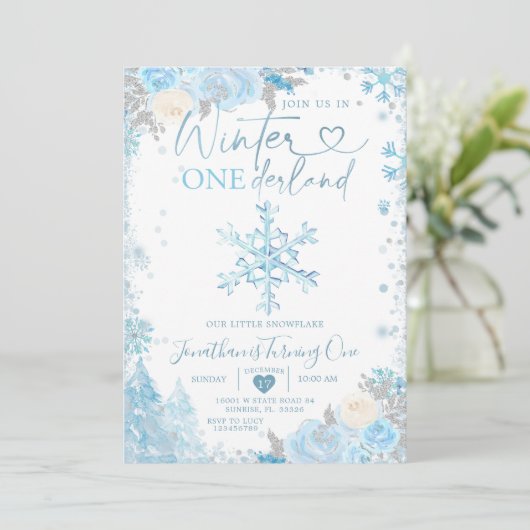 Blue Winter Onederland Snowflake 1st Birthday Invi Kaart (Staand voorkant)