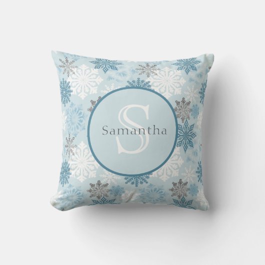 Blue Winter Snowflake Persoonlijk Monogram Kussen (Voorkant)