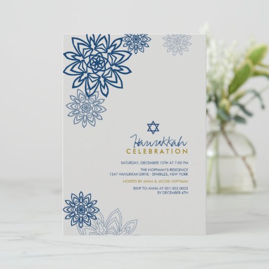 Blue Winter Snowflakes Hanukkah Celebration Party Kaart (Staand voorkant)