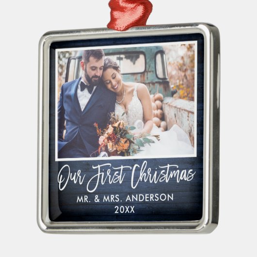 Blue Wood Weddenschap in penseel script onze eerst Metalen Ornament (Links)