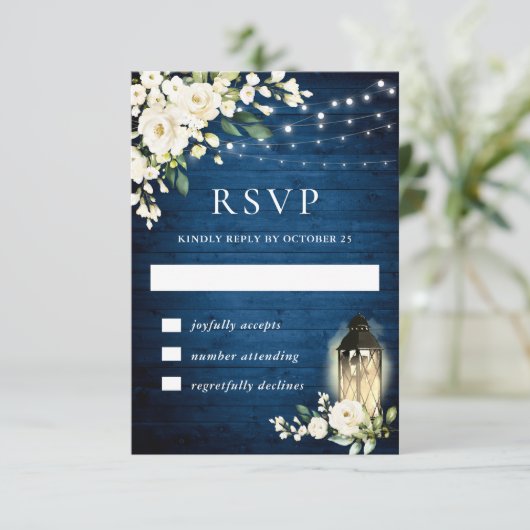 Blue Wood White Roses Rustic Light RSVP Card (Staand voorkant)