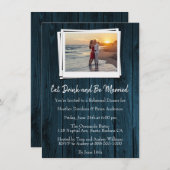Blue Wooden Photo Rehearsal Dinner Invite Kaart (Voorkant / Achterkant)