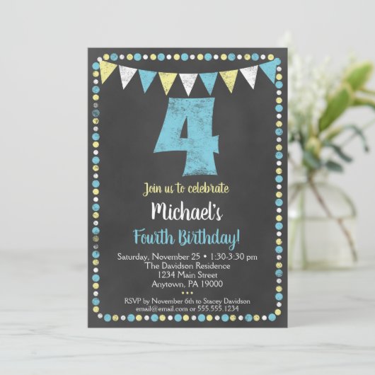 Blue Yellow Chalkboard 4th Birthday Invitation Kaart (Staand voorkant)