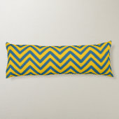 Blue Yellow Retro Chevron Pattern Lichaamskussen (Achterkant)