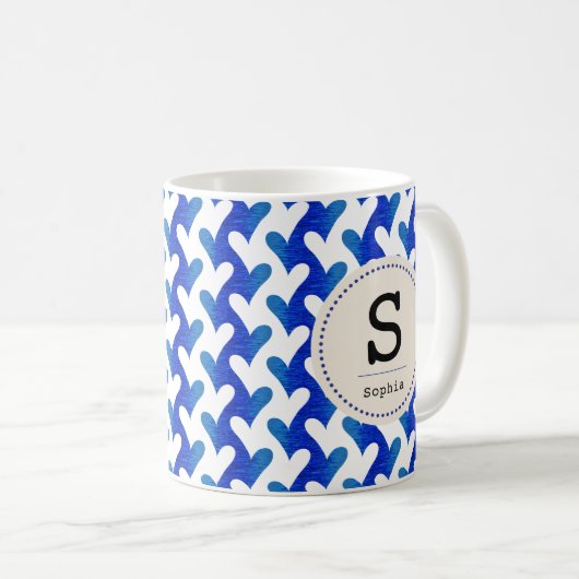 Blue Zee Heart Pattern met modern Monogram Koffiemok (Voorkant rechts)