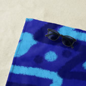 Blue Zig Zags Dots Funky Pattern  Strandlaken (In situ)